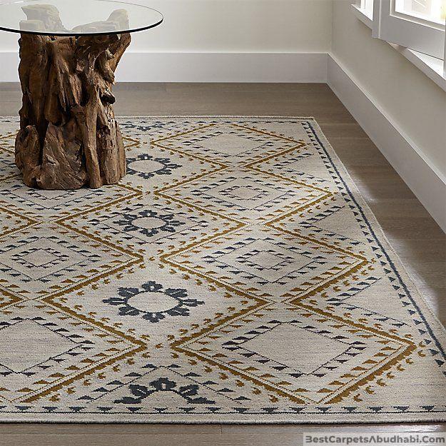 Hand tufted carpet